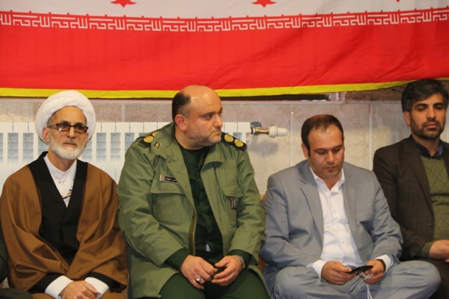 نشست بصیرتی به مناسبت گرامیداشت چهلمین سالگرد پیروزی انقلاب اسلامی در نمازخانه شهرداری لاهیجان برگزار شد